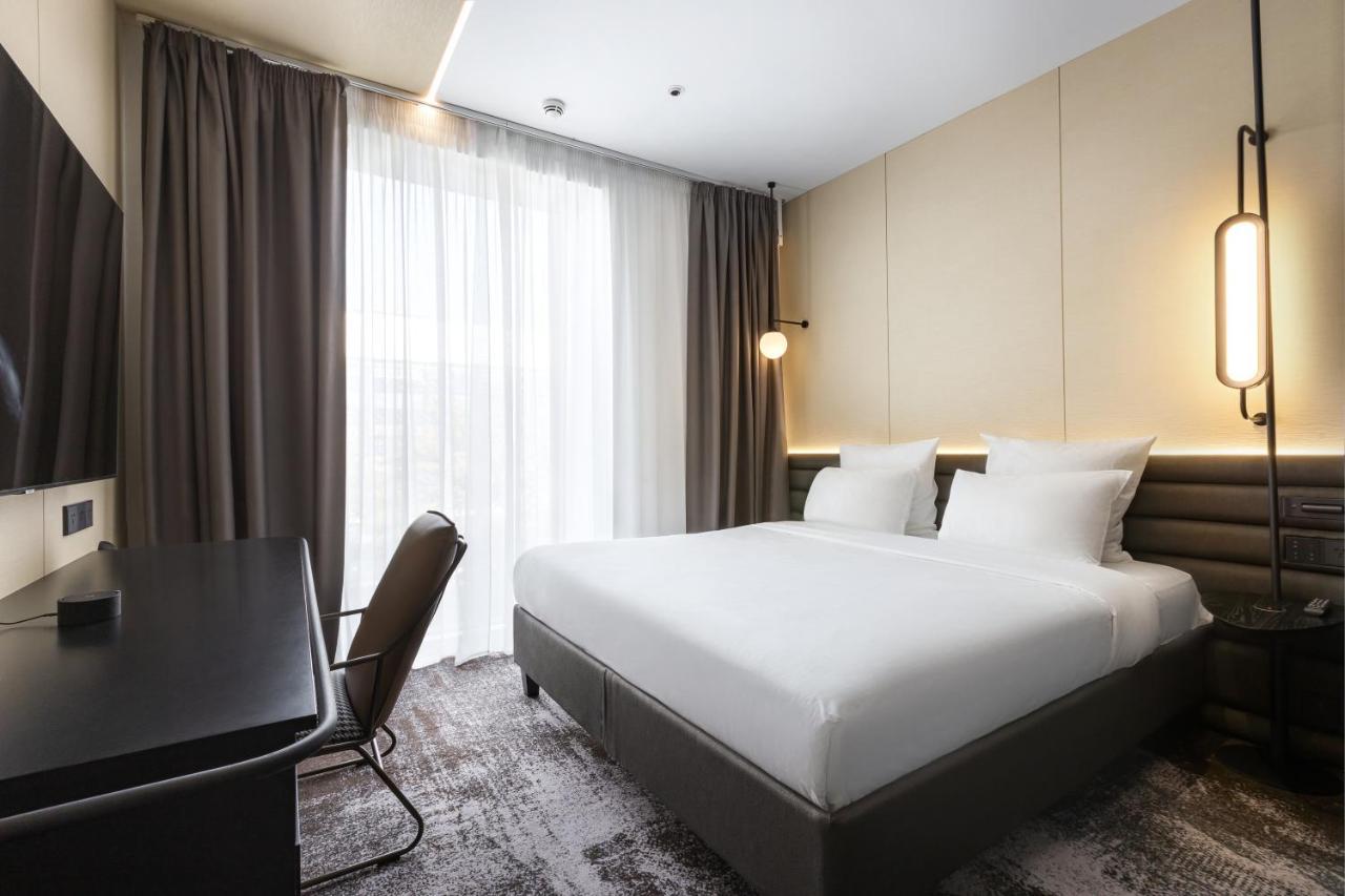 Novotel Living Almaty Jetisu 外观 照片