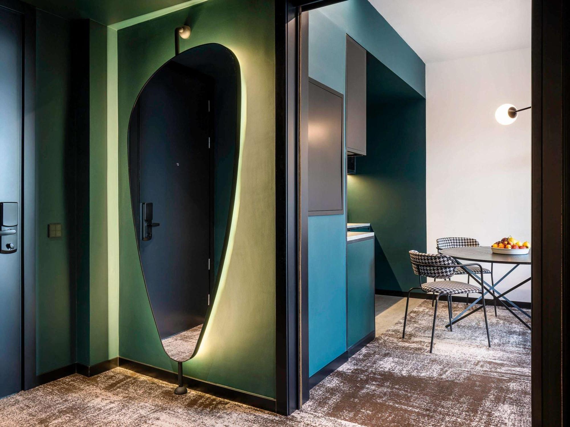 Novotel Living Almaty Jetisu 外观 照片
