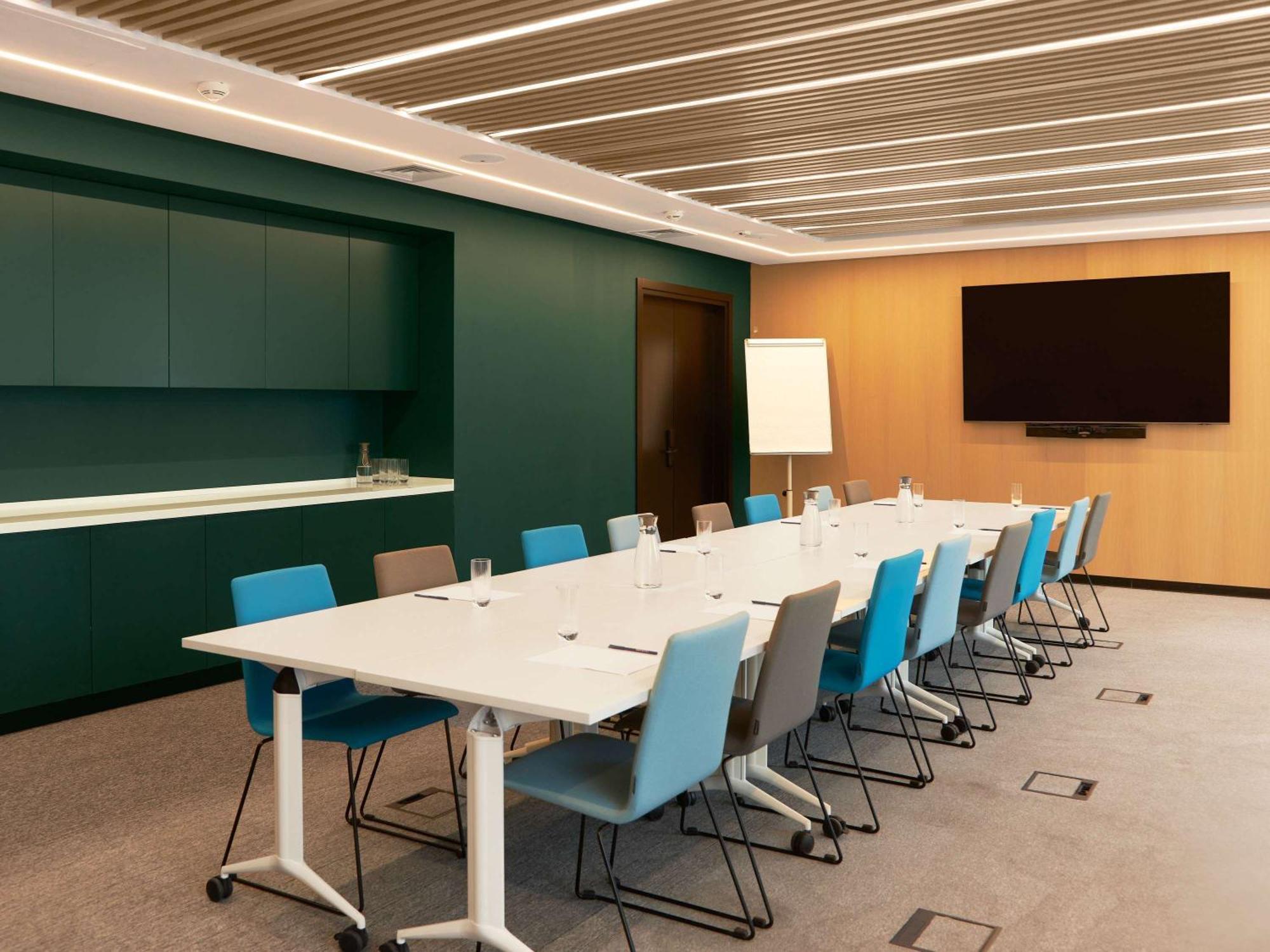 Novotel Living Almaty Jetisu 外观 照片