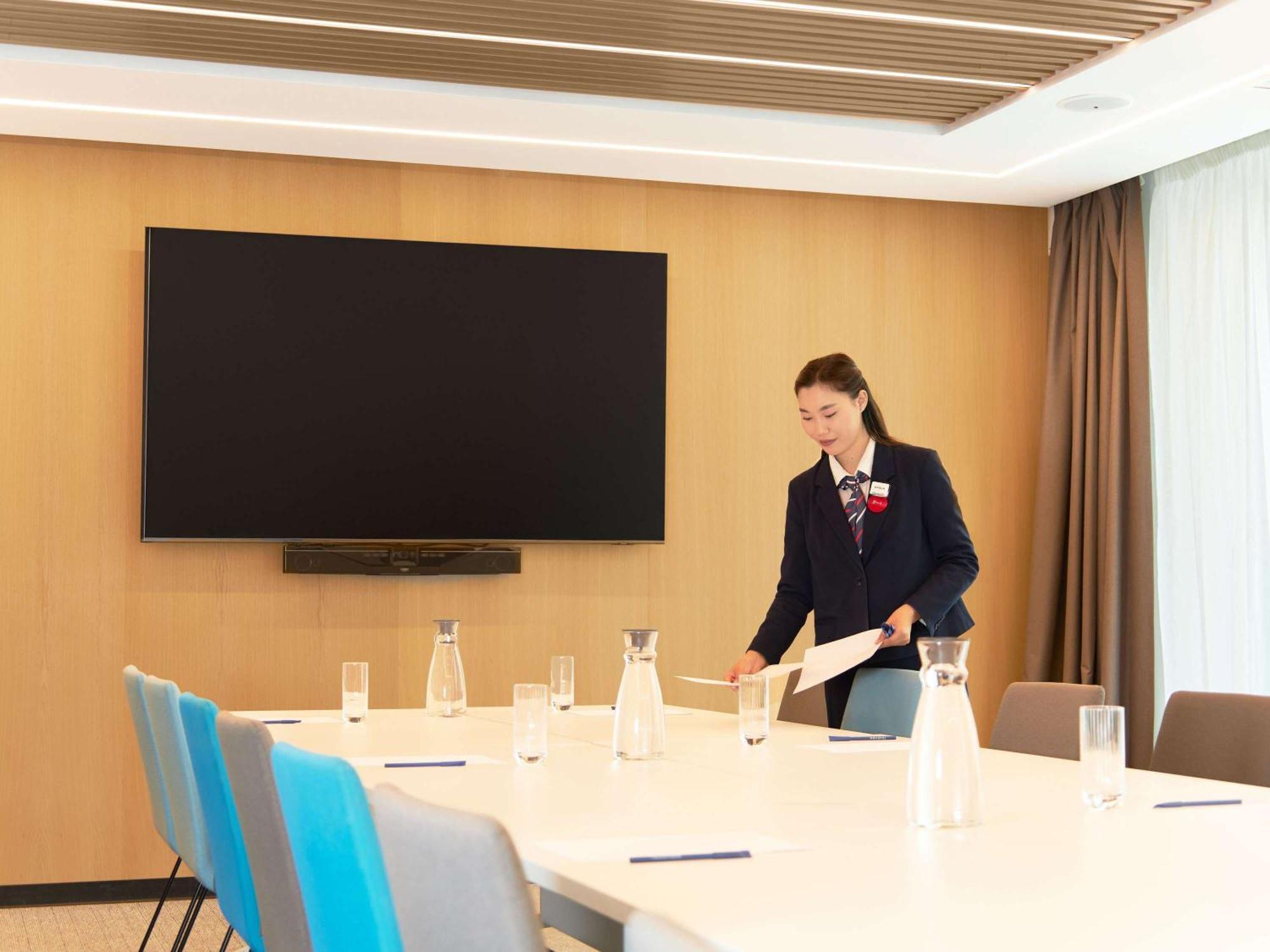 Novotel Living Almaty Jetisu 外观 照片