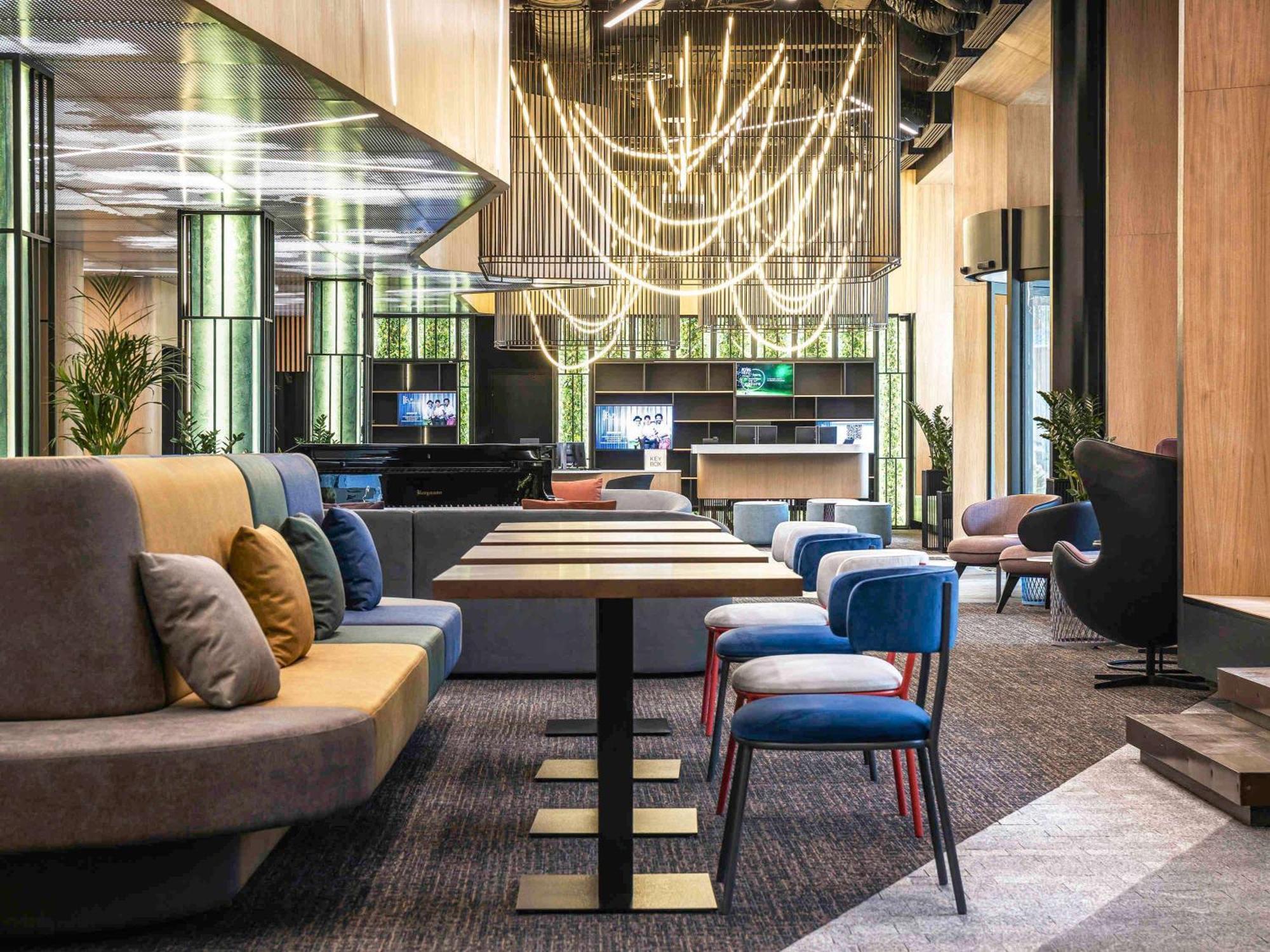 Novotel Living Almaty Jetisu 外观 照片