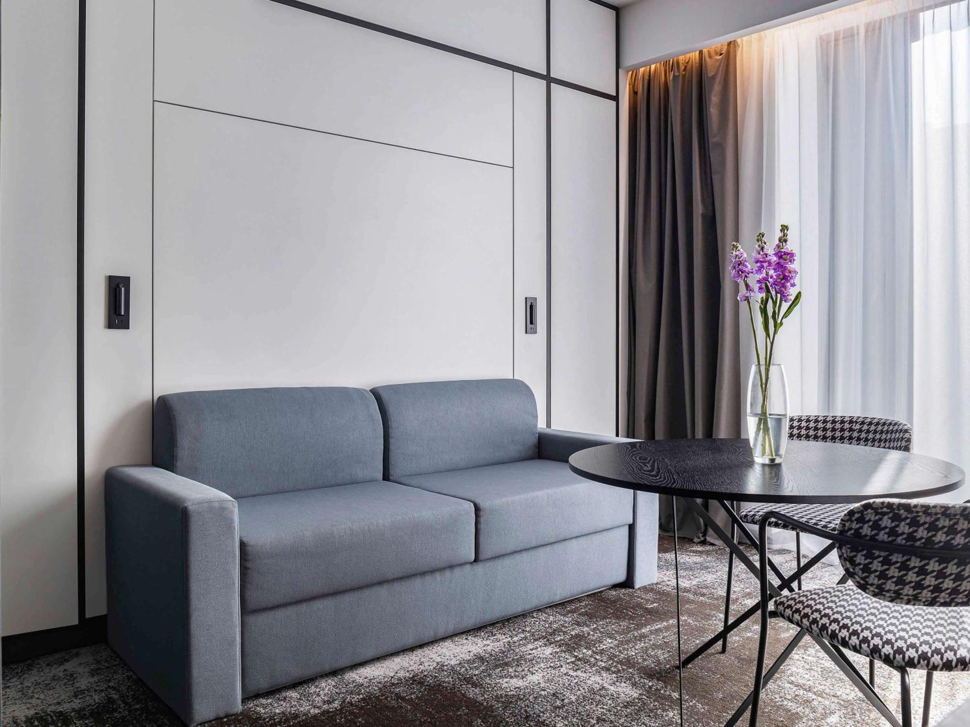 Novotel Living Almaty Jetisu 外观 照片